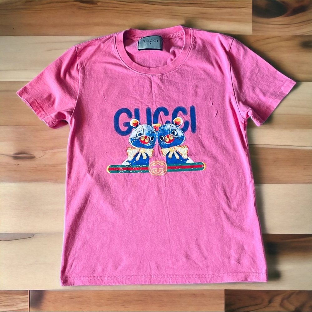 PINK GRAPHIC TEE